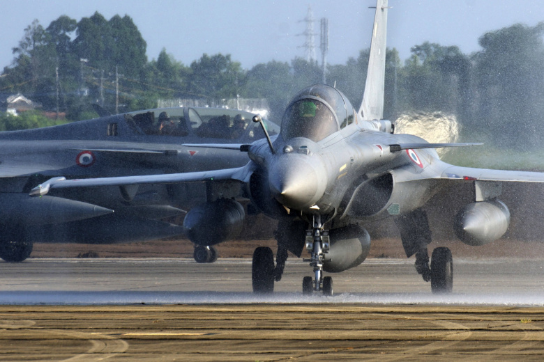 Истребитель Rafale